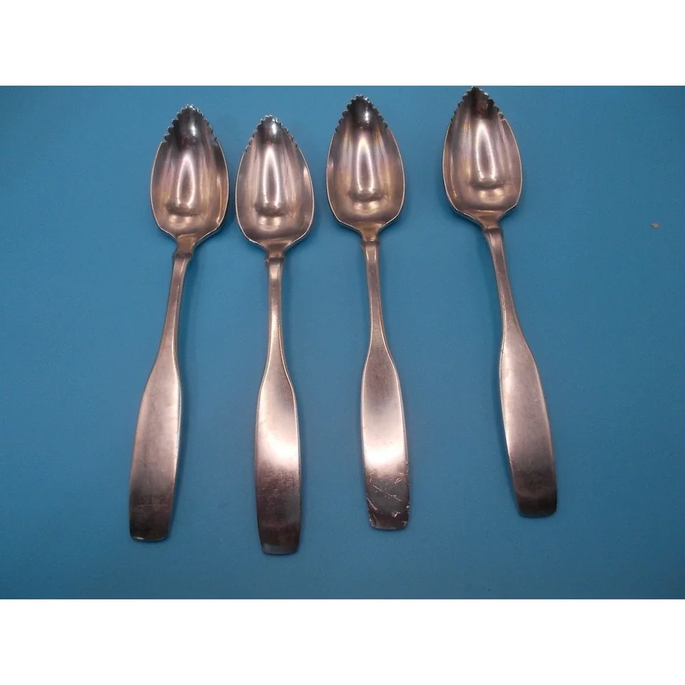 Community Stainless Grapefruit Spoons Set of 4 Serrated Edge Silverware Flatware